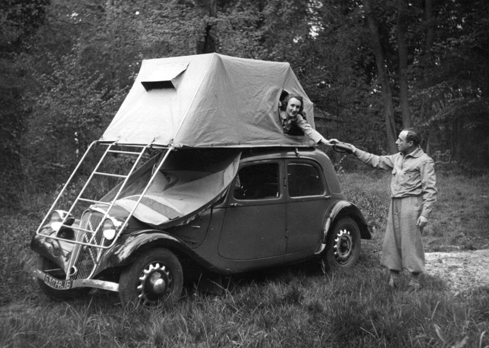 Rigsby realised his ladder placement error when Miss Jones finally accepted his advances..png
