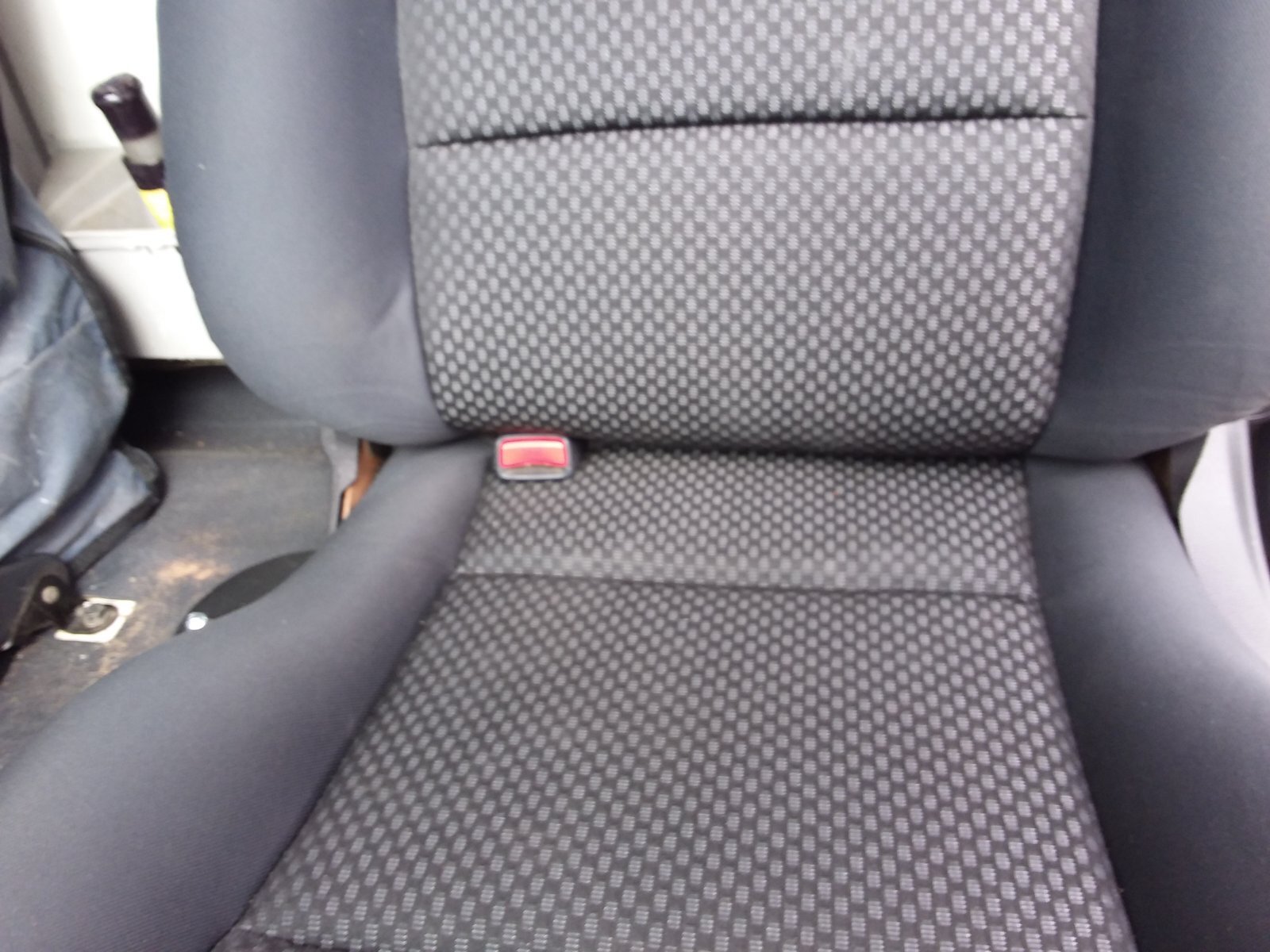 Huracan seat buckle.jpg