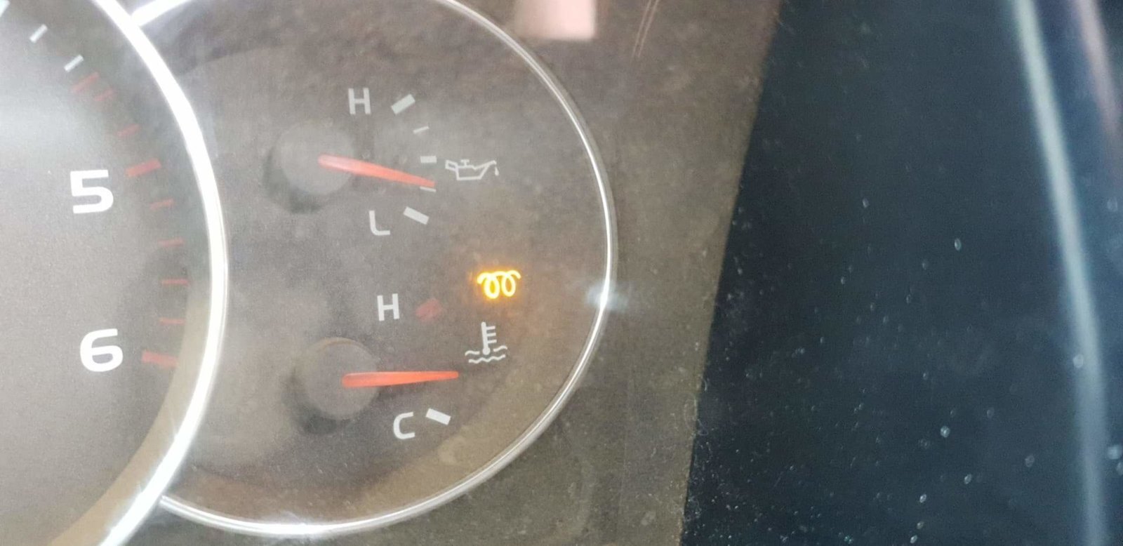 Glow plug lights on while driving Land Cruiser Club