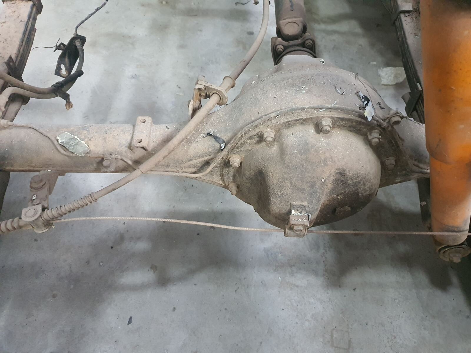 rear axle.jpg