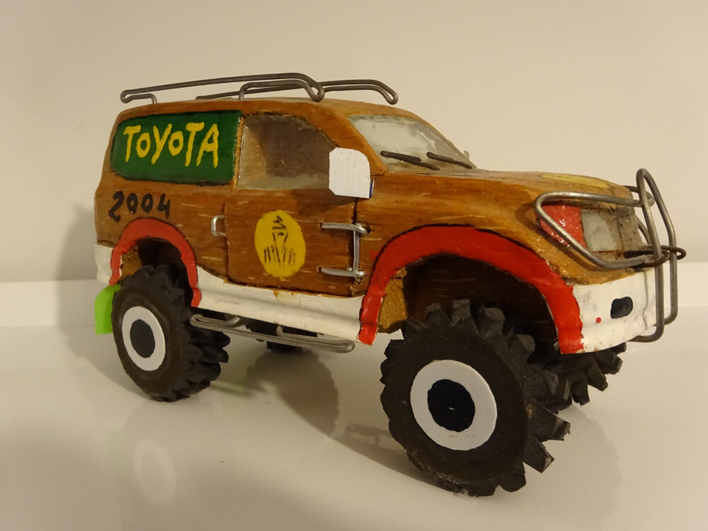 A nicely made Dakar 80.jpg