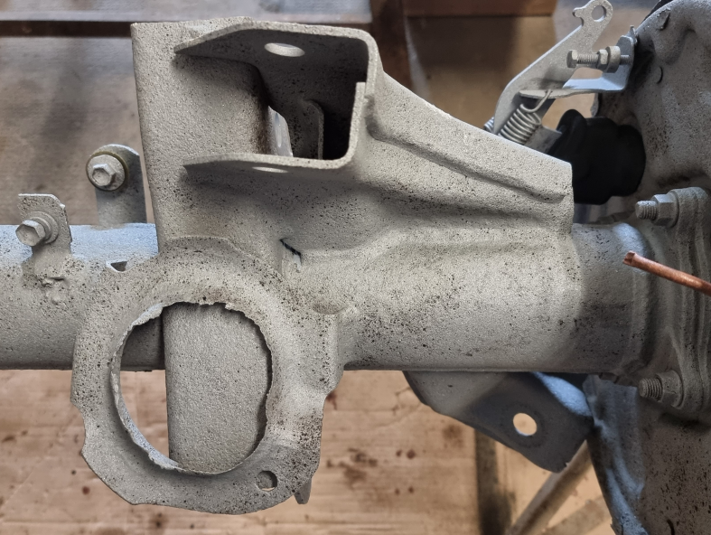 rear_axle_kzj70_left.png