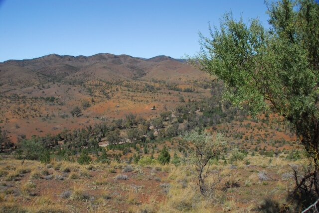 photo09-we are going down there.JPG