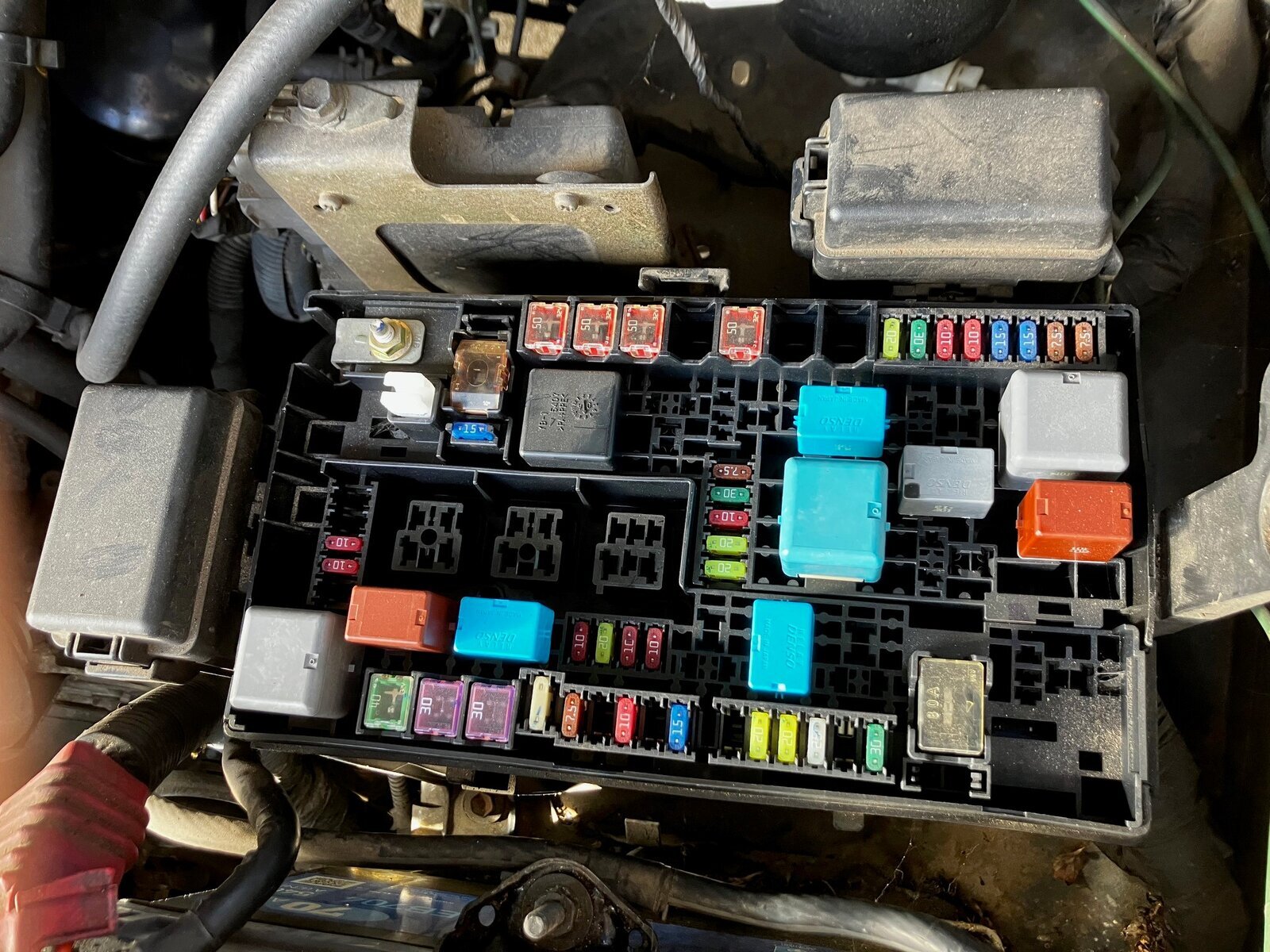 Engine fuse box.jpg