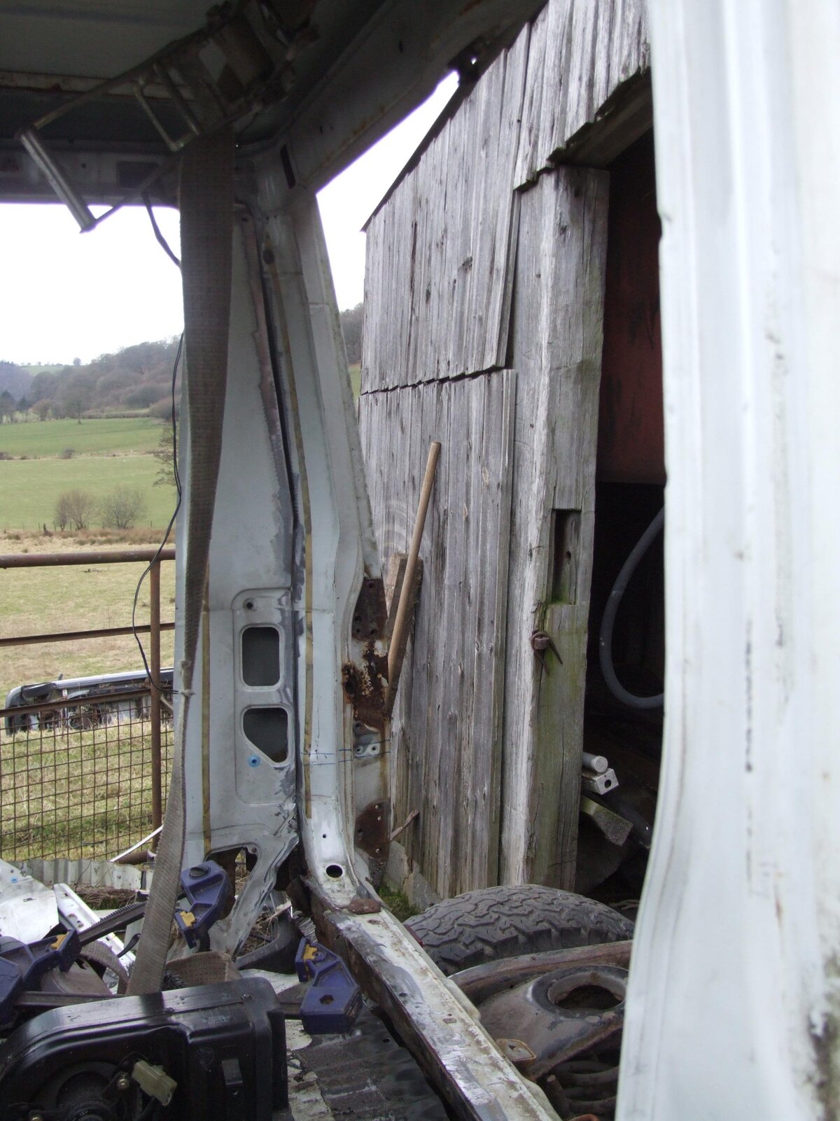 88 lj70 welding 1 007.jpg