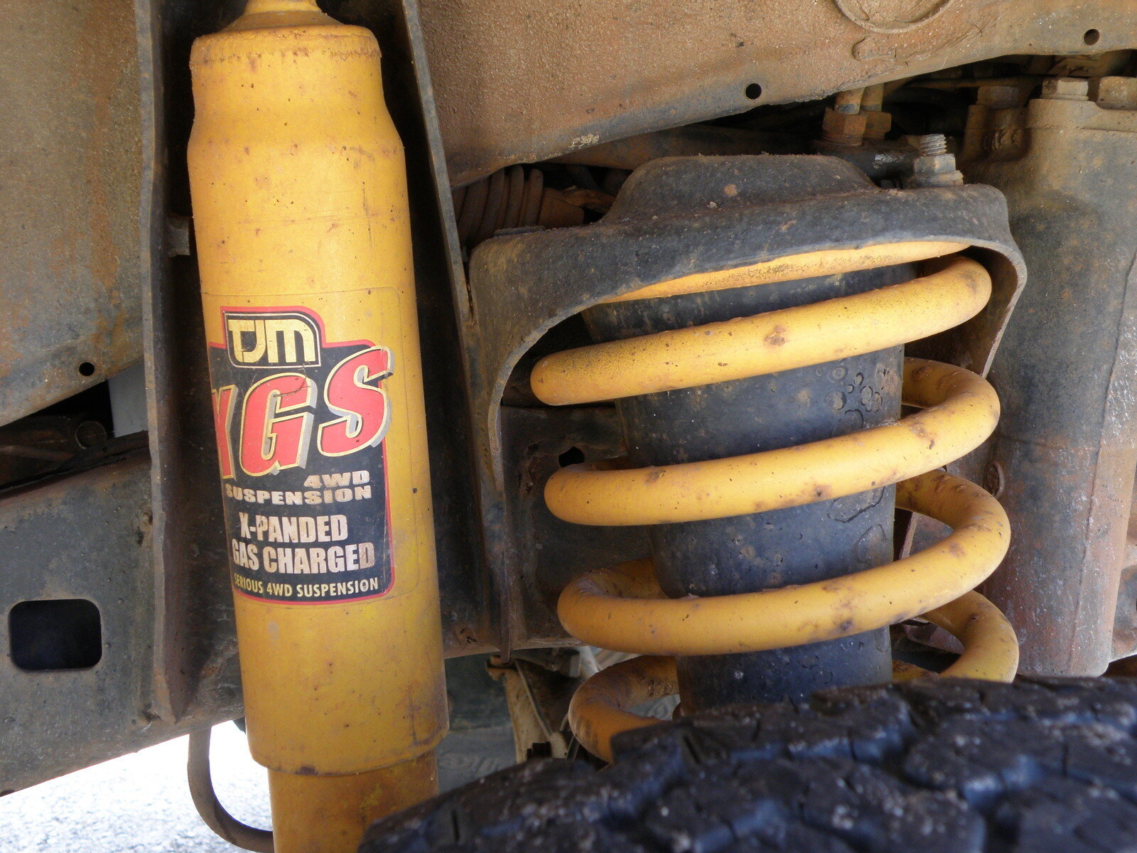 HJ61 coil susp.JPG