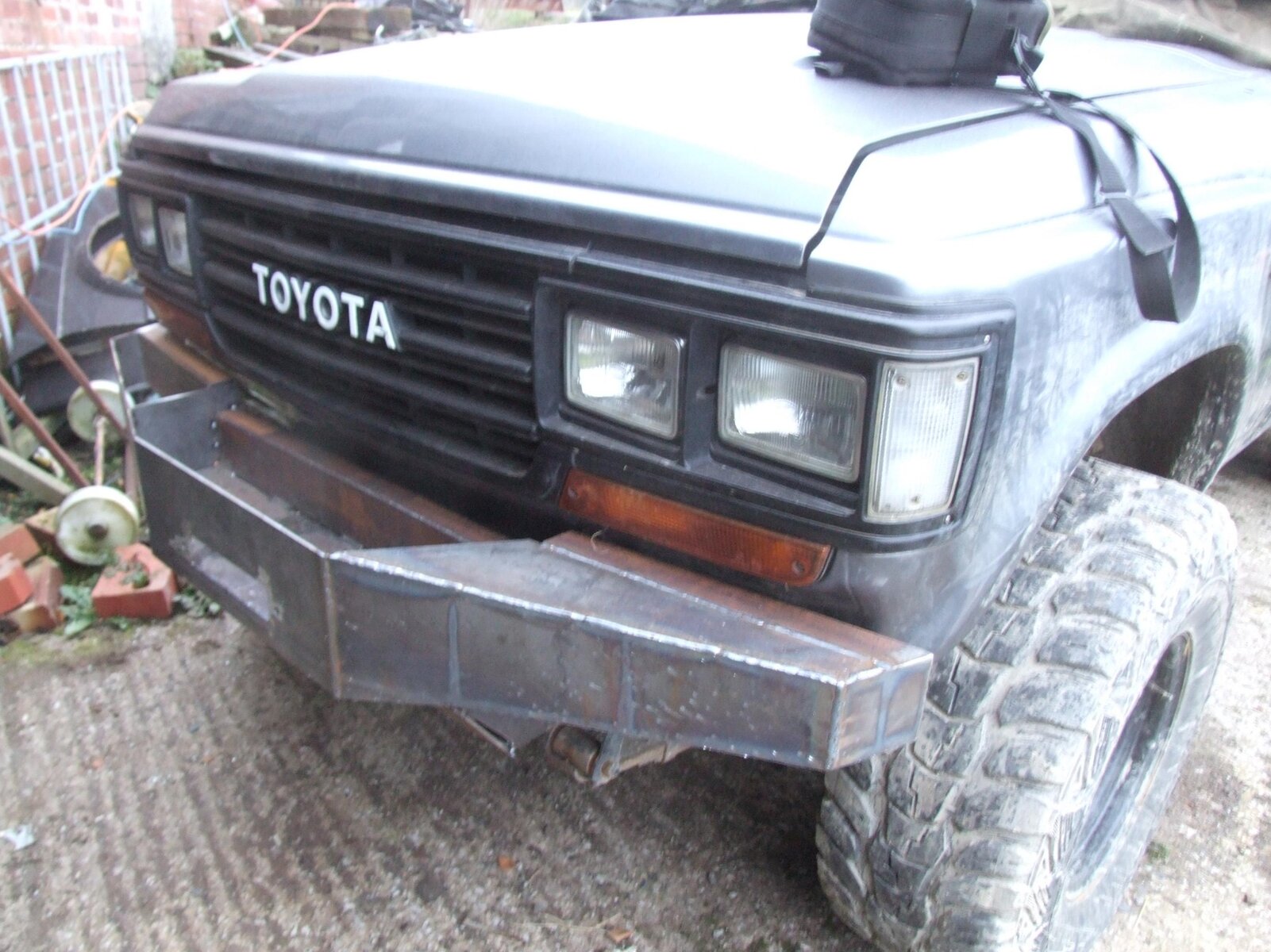 60 bumper 004.jpg