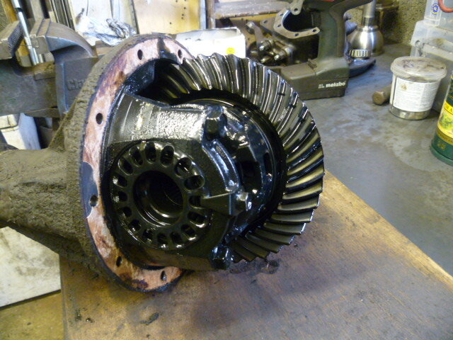 Old diff on the bench.JPG