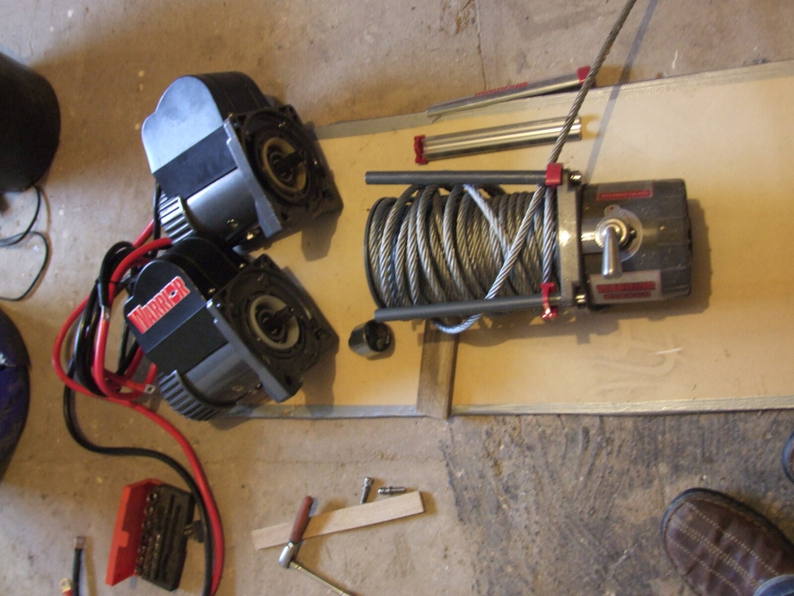 12v to 24v winch 003.JPG 12v to 24v winch 003.JPG