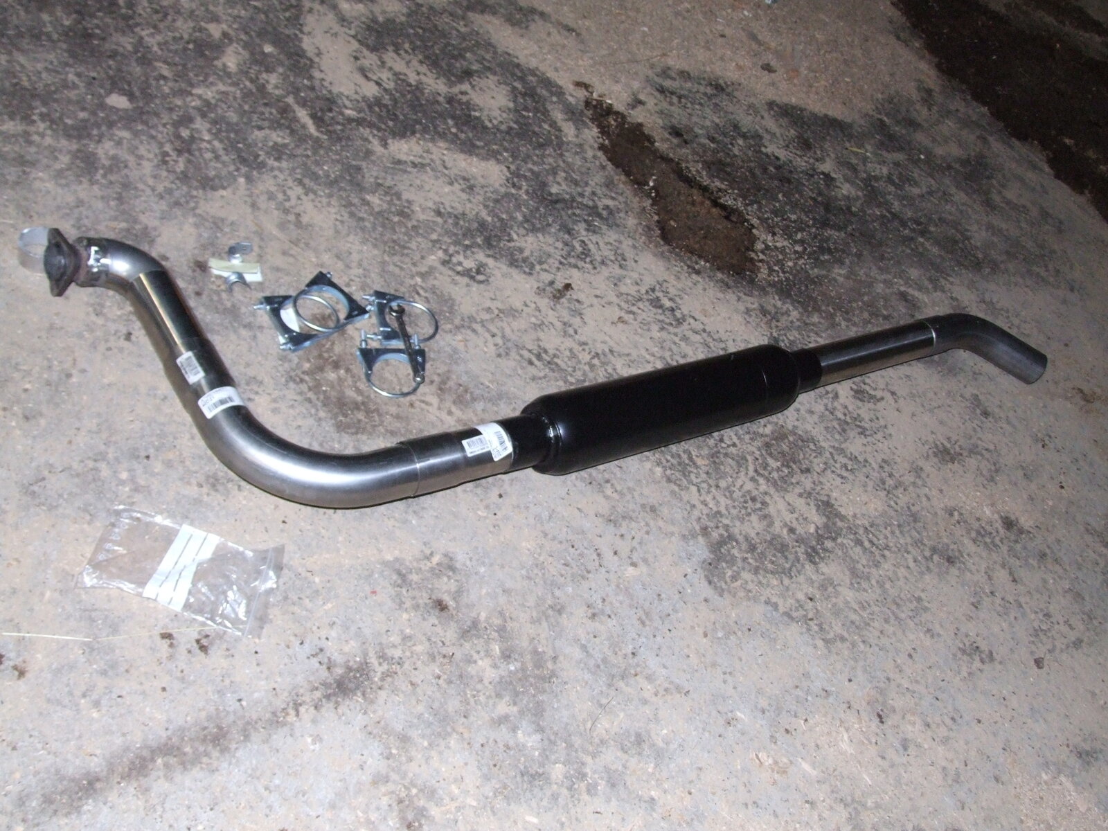 60 stainless exhaust 2 016.JPG