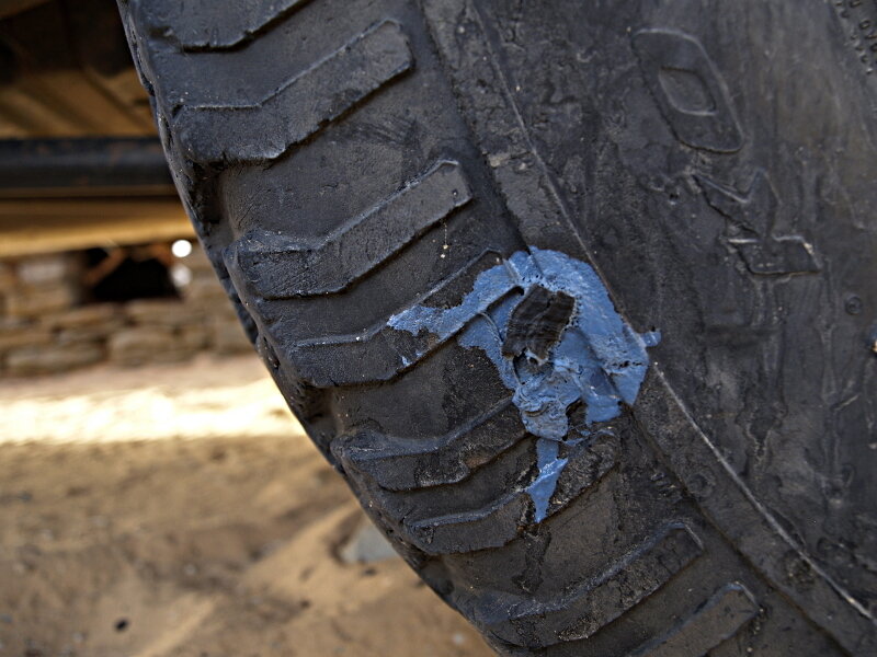tyrePunctureMauri.jpg