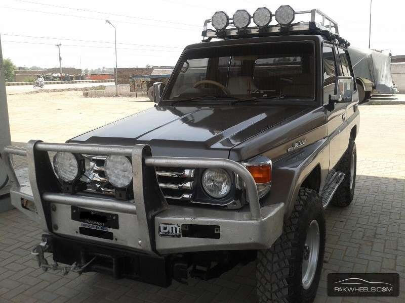 toyota-land-cruiser-1986-4754959.jpg