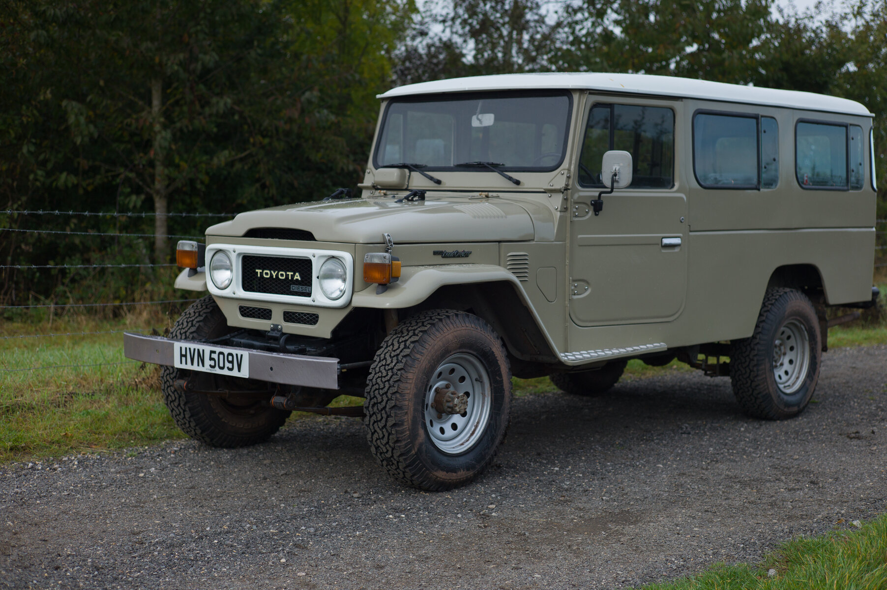 Land_Cruiser_BJ_45_Beige_416 _-11.jpg