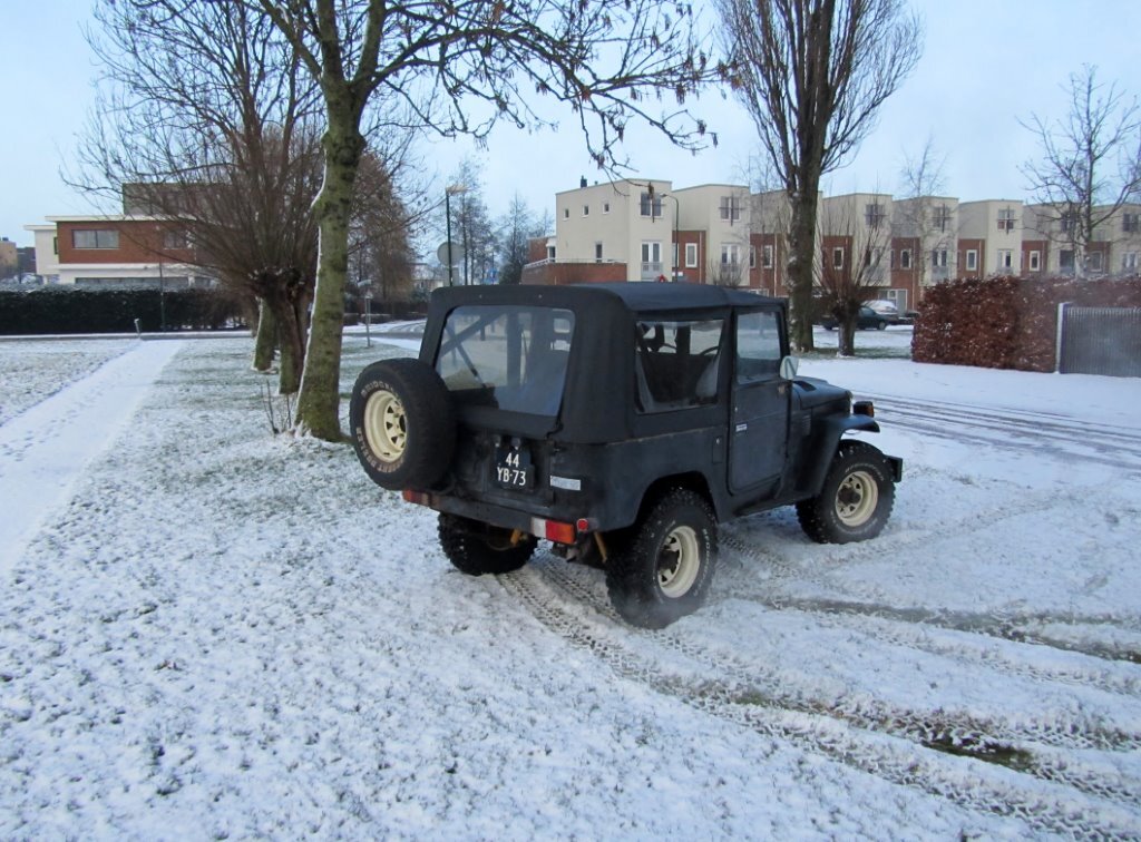FJ40d.jpg FJ40d.jpg