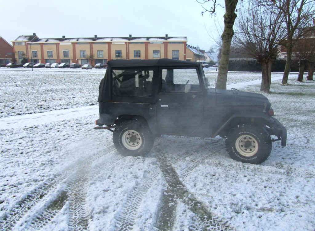 FJ40c.jpg