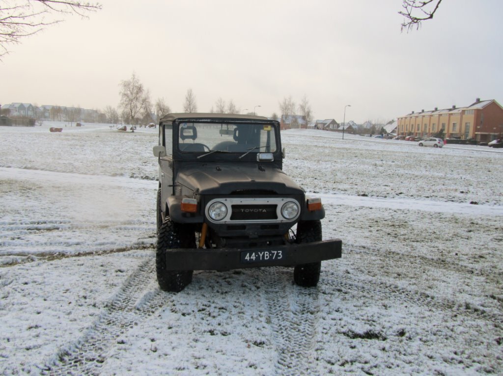 FJ40a.jpg