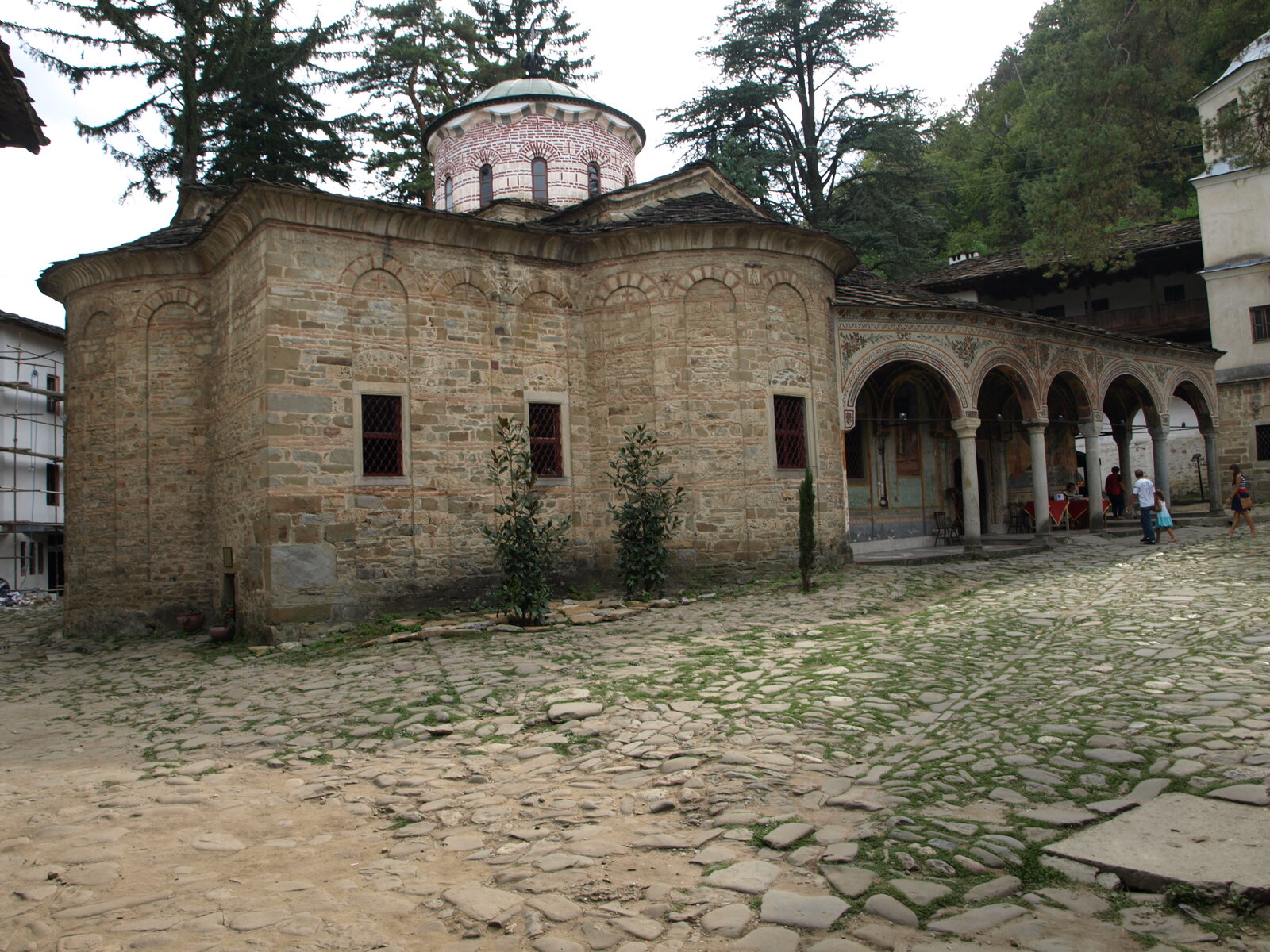 Apriltzi 076.jpg