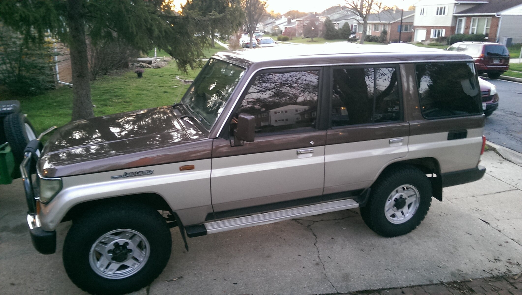 91 LJ 78 Prado.jpg 91 LJ 78 Prado.jpg