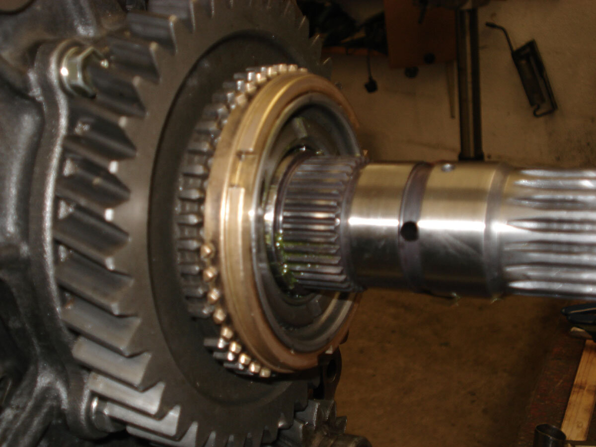 ian's%20gearbox%20rebuild%20073.JPG