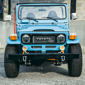 LegacyOverland_1980_ToyotaLandCruiser_FJ40_opentop_2