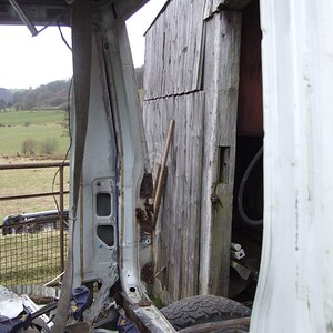88 lj70 welding 1 007.jpg