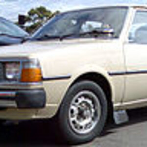 200px-1979-1980_Mazda_323_(FA4TS)_1.4_hatchback_04.jpg