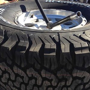 All-New-BFGoodrich-All-Terrain-KO2--7--sidewall-tread.jpg