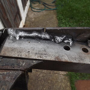 dodgy weld 001.JPG