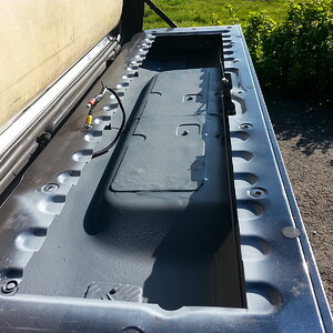 stone chip tail gate 1.jpg