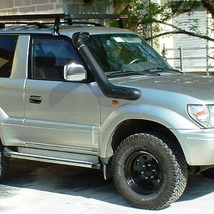 Toyota-Black-Rims1.jpg