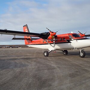 C-FBBV_Kenn_Borek_Air_Ltd._de_Havilland_Twin_Otter_(DHC6)_S.jpg