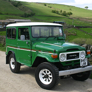 Toyota-Land-Cruiser-BJ42-LX-1984-Very-rare.jpg