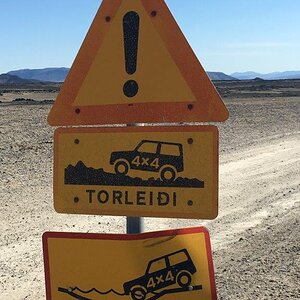 9 Warning signs IMG_3568.JPG