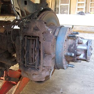 60 front calipers 002.jpg