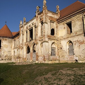 Banffy Castle smaller.jpg
