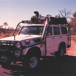 FJ55 6 001.jpg