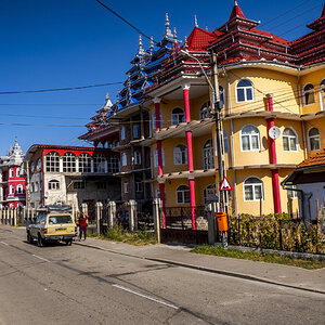 cruiser with chinese houses huedin.JPG