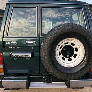 1994 Toyota Land Cruiser FZJ70  (17).jpg