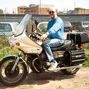 6 Guzzi.jpg
