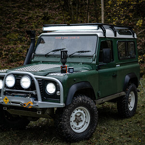 Landrover Drive home 8-469.jpg