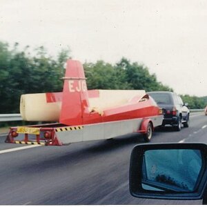 1st cruiser towing a Glider trailer.jpg