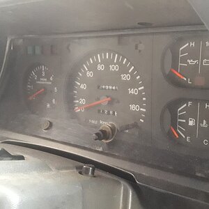 speedometer in KZJ70 dashboard.jpeg