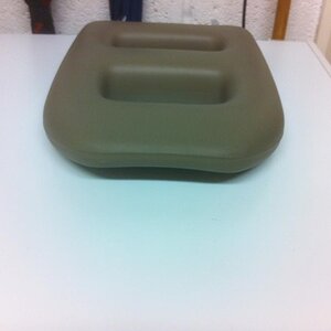 Landcruiser head rest 004.jpg