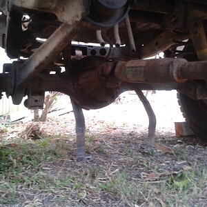 70 rear axle.jpg