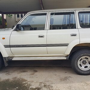 landcruiser resized.jpg