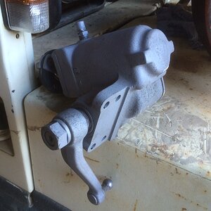 My Steering  box cleaned 3.jpeg
