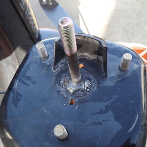 Spare wheel carrier 001.JPG