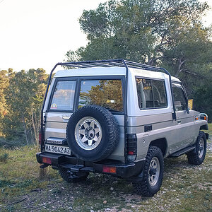 right_rear_1.jpg