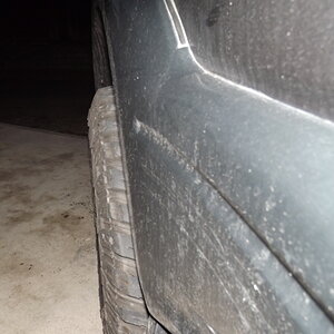 Tyres protrusion 002.JPG