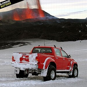 hilux_2-L.jpg